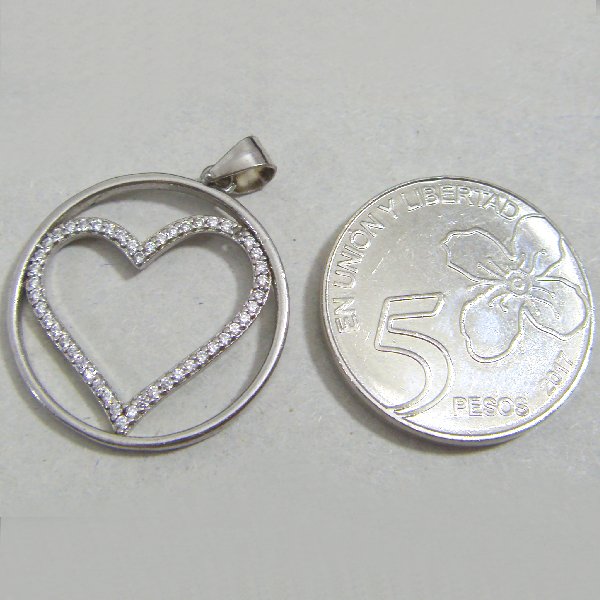 (p1372)Colgante de plata circular motivo corazn